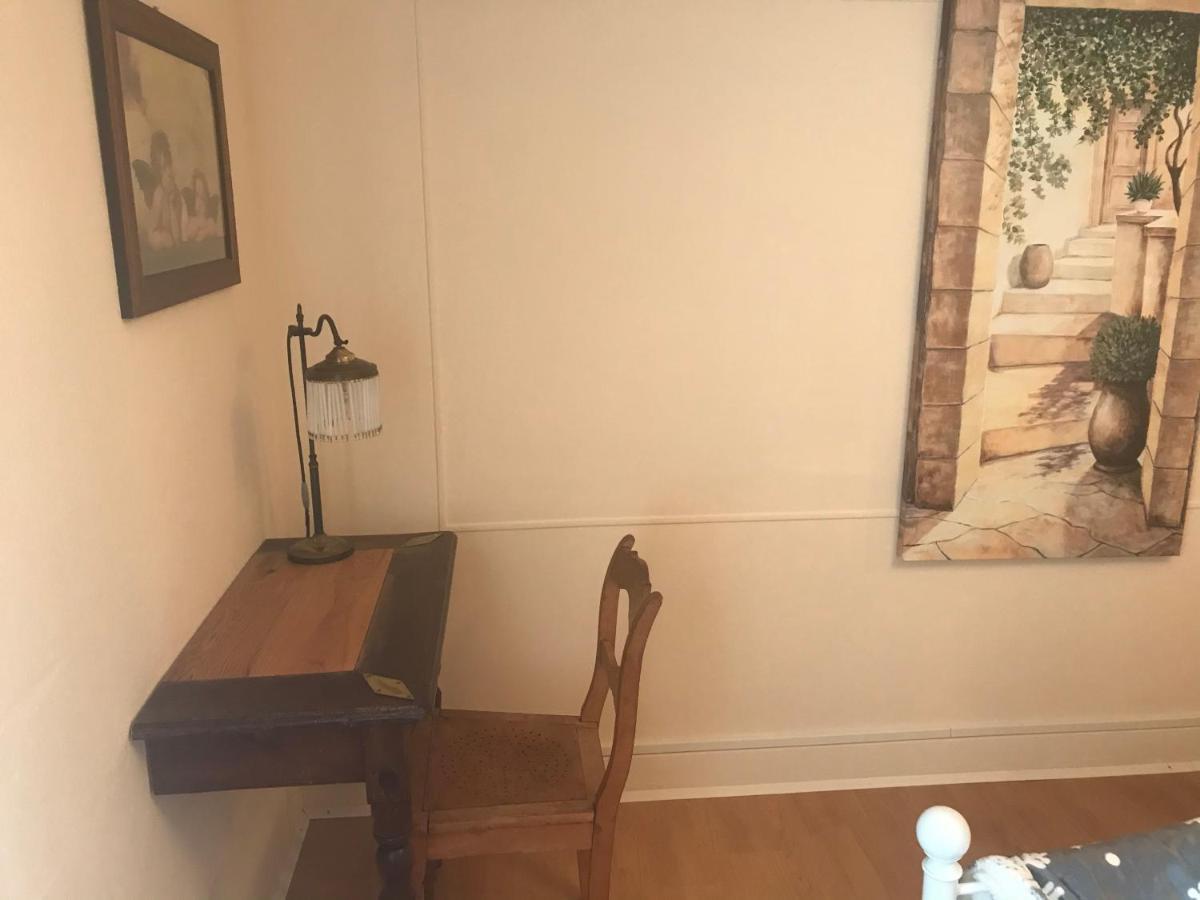 Tavanasa Alte Post Mit Geschichte Und Restaurant 아파트 외부 사진