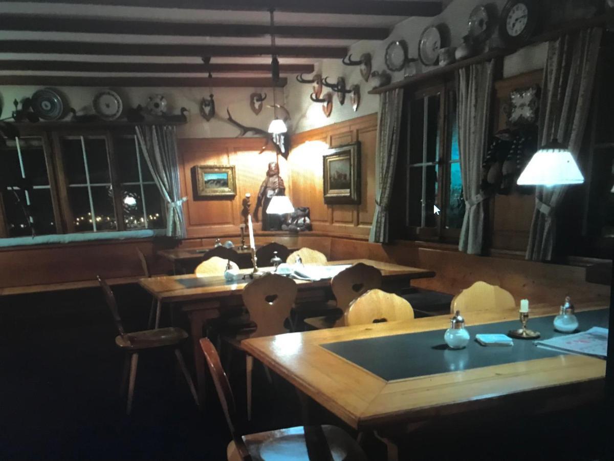 Tavanasa Alte Post Mit Geschichte Und Restaurant 아파트 외부 사진